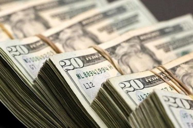 BCV busca «estabilizar» el dólar en 3.300 bolívares