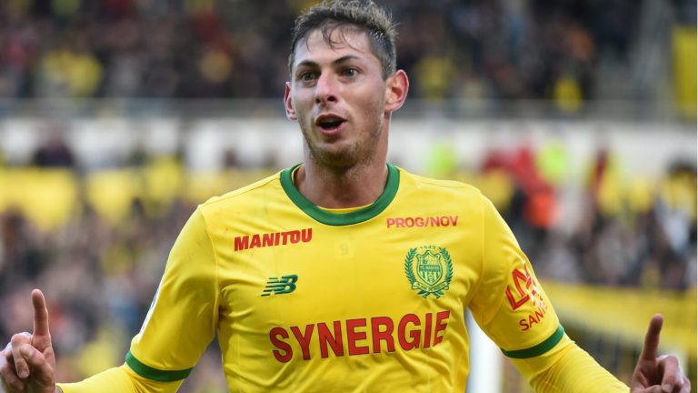 Preocupación por Emiliano Sala, quien viajaba en avión desaparecido