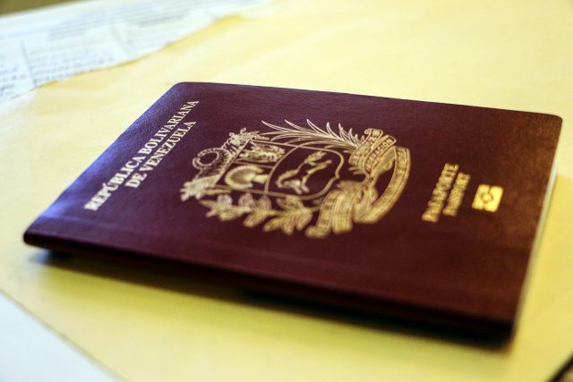 Saime continúa entrega de prórrogas y pasaportes en Coro