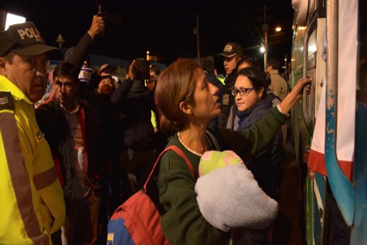 Ecuador renueva estado de emergencia en 3 provincias por migración venezolana