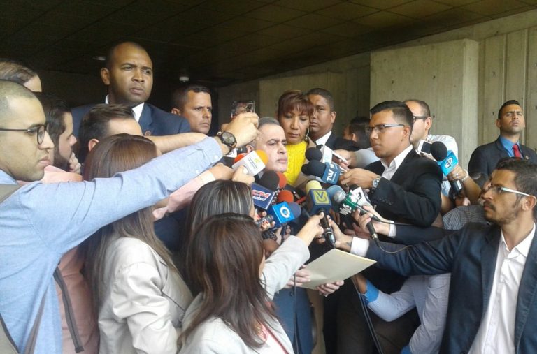Fiscalía solicita al TSJ medidas cautelares contra Guaidó