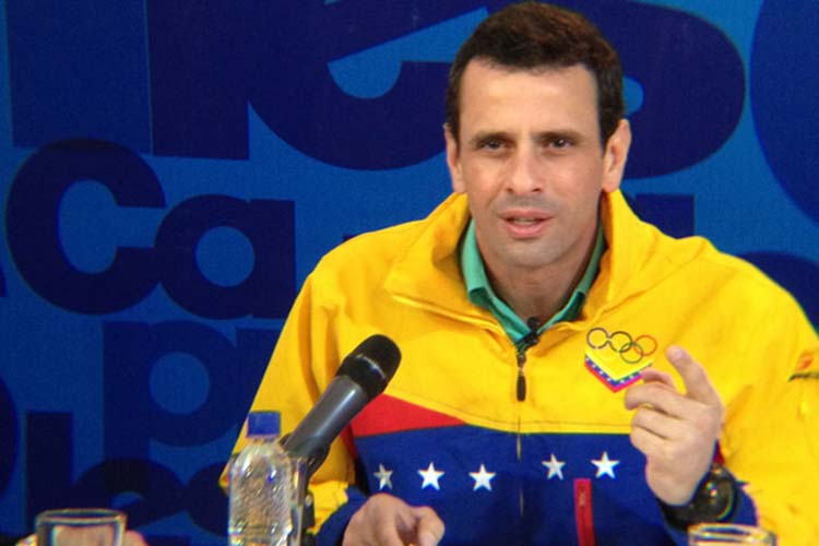 Capriles pide a Maduro que reconozca a Guaidó como presidente de Venezuela