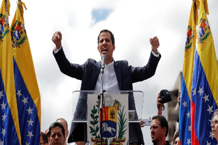 Guaidó: la inhabilitación es una «farsa»