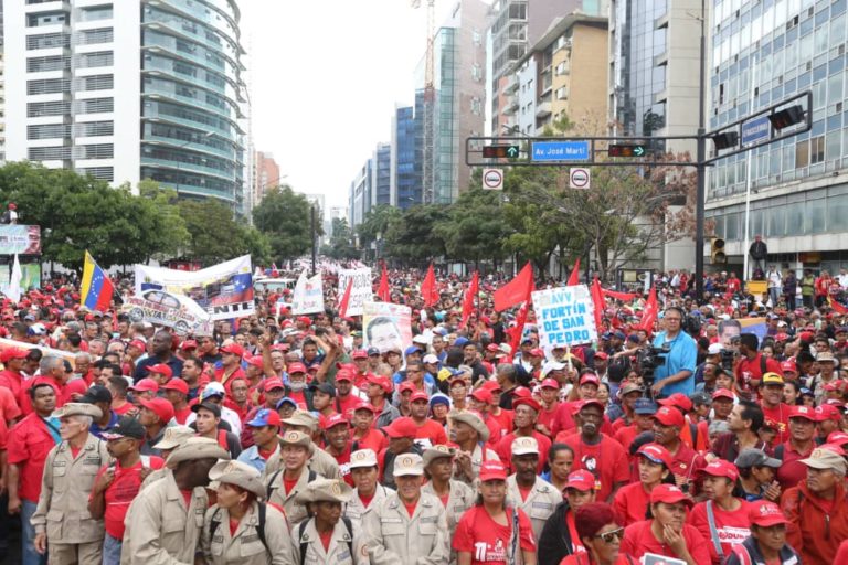 Así está la concentración oficialista en Caracas