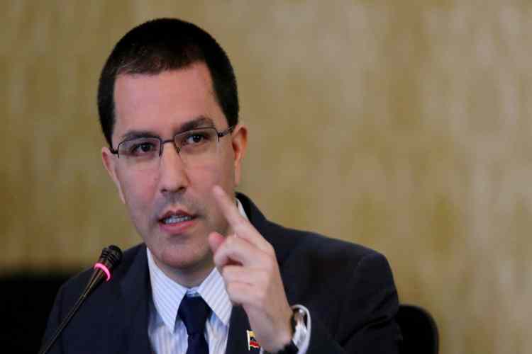 Arreaza: Pompeo felicitó al Grupo de Lima por su humillante y sumisa disciplina