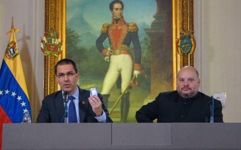 Arreaza: Ha salido todo el personal diplomático de EEUU