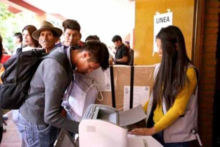 ¡Primera vez! | Mesas de votación abren para las primarias en Bolivia