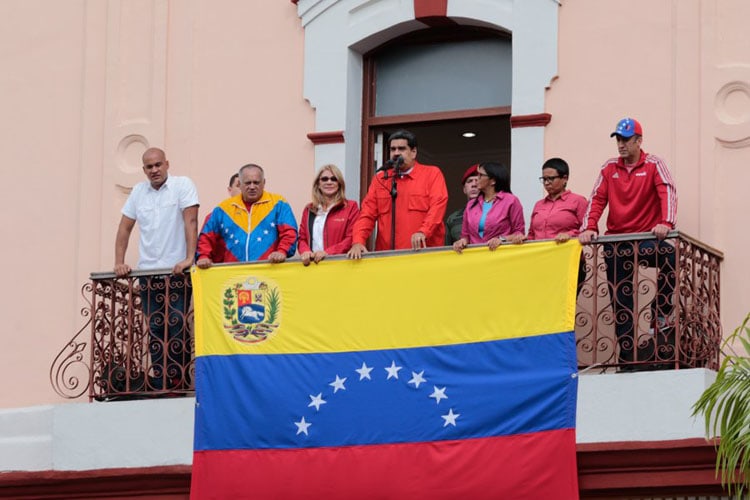 Maduro instó a la Fiscalía a «actuar» contra Guaidó