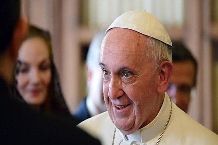 Papa Francisco: Es mejor no ir a la Iglesia que hacerlo y luego vivir odiando