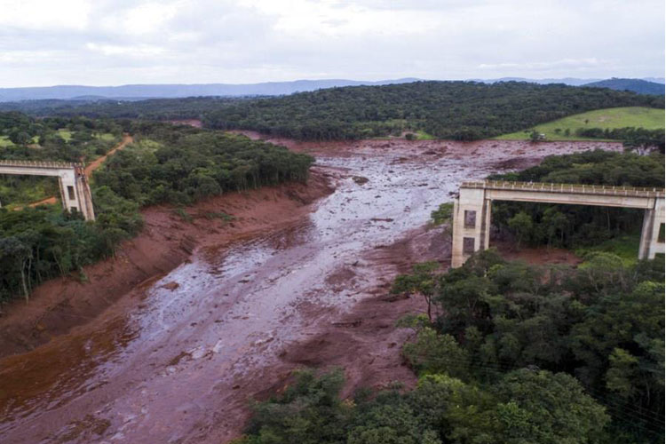 Ascienden a 84 los muertos por el colapso de la represa en Brasil