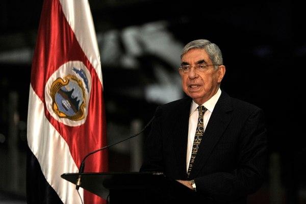 Exreina de belleza también denuncia penalmente por abuso sexual a Óscar Arias