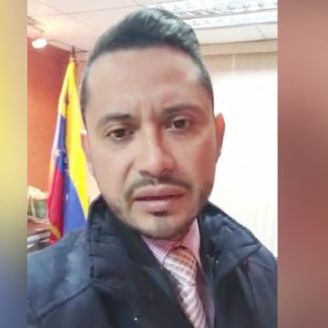 Banda armada asalta el consulado de Venezuela en Ecuador