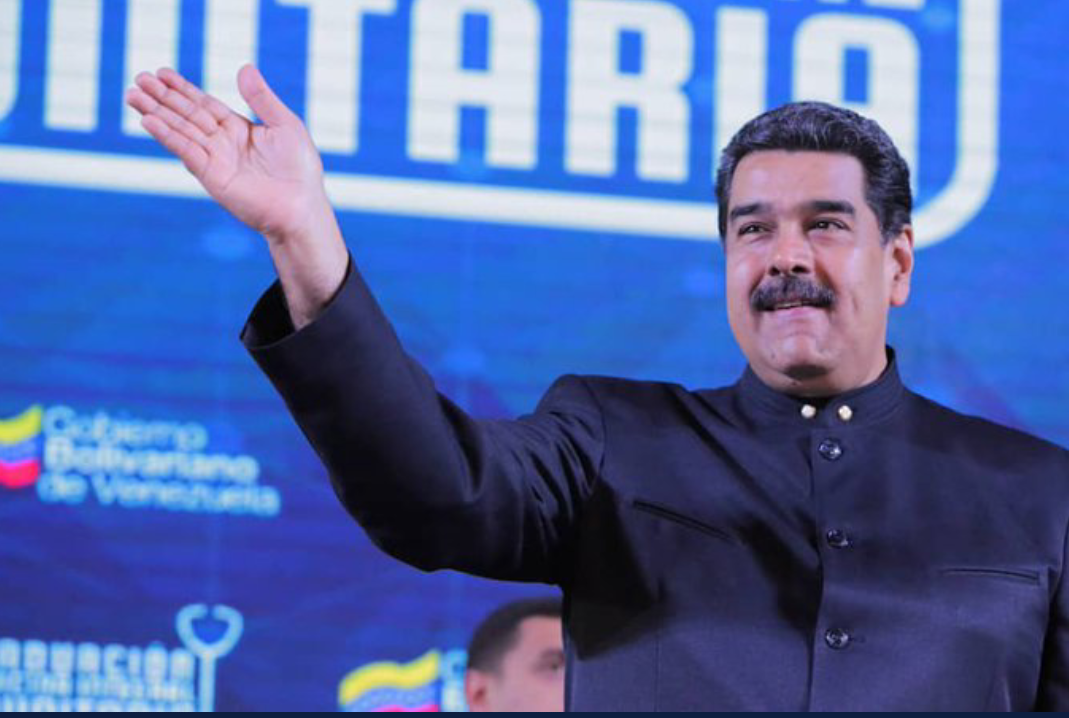 Maduro pide a Guaidó que convoque a elecciones para «revolcarlo con votos»