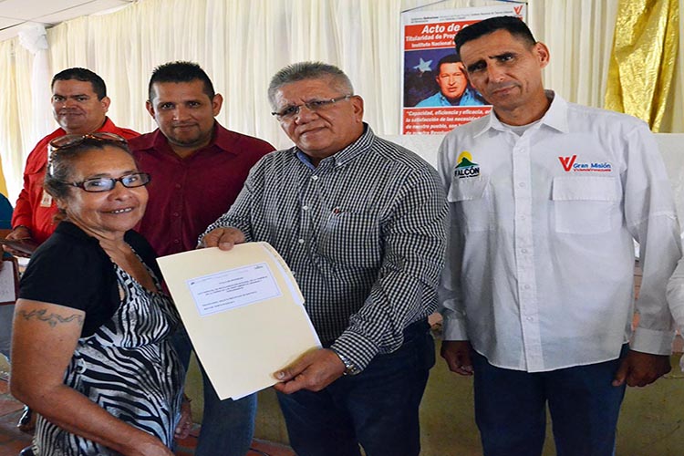 205 títulos de tierras entregó la Alcaldía de Carirubana en Santa Rosalía