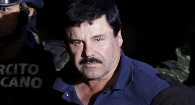 Revelan video inédito de «El Chapo» en prisión