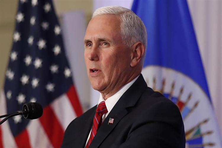 “EEUU está con usted al 100 %”, Pence a Guaidó