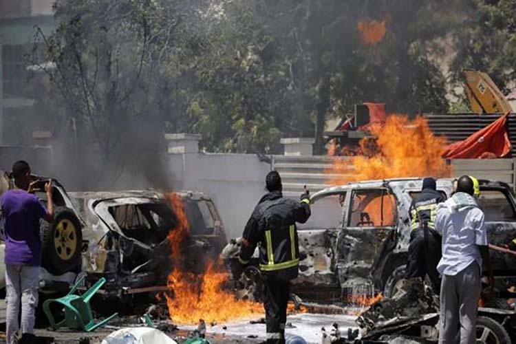 Doce muertos deja la explosión de un coche bomba en Mogadiscio