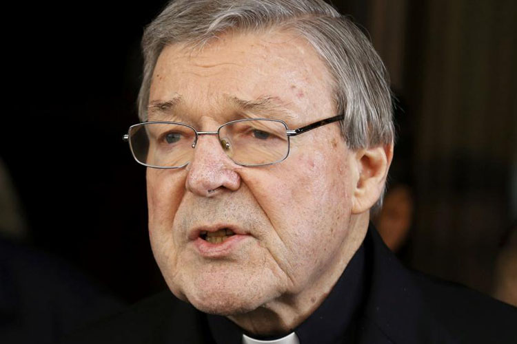 Condenan por pederastia al cardenal George Pell