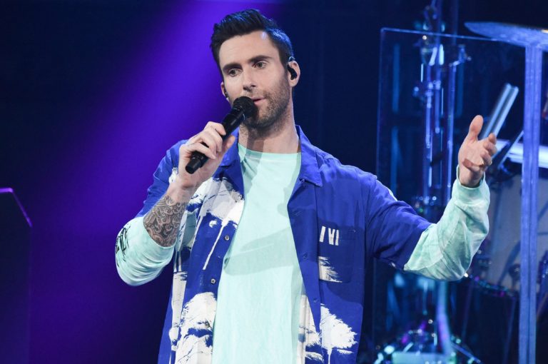 Maroon 5 asume la «pesadilla» de protagonizar una Super Bowl con polémica