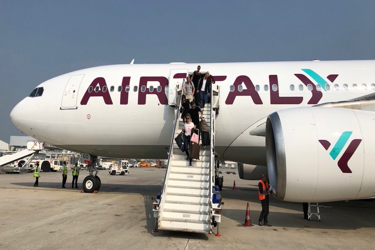 Alitalia y AirItaly cancelan más de 100 vuelos por huelga de transporte aéreo