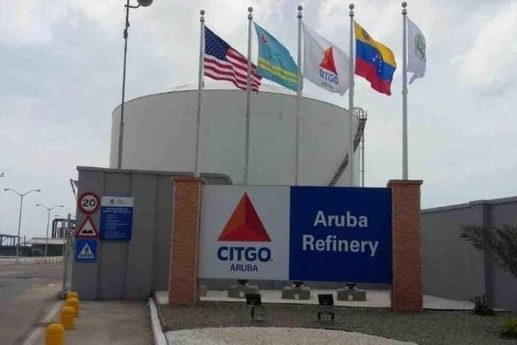 Aruba reanudará remodelación de refinería tras exención de sanciones estadounidenses