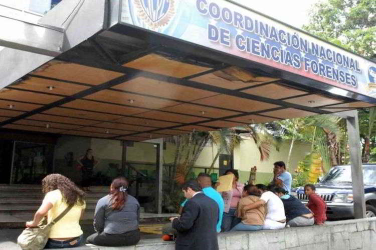 A puñaladas asesinaron a un “bartender” colombiano durante discusión en Lídice