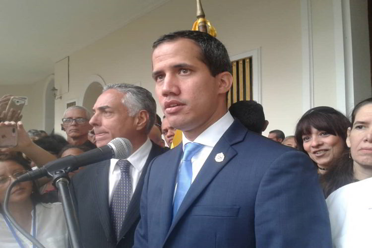 Guaidó: El 1° de mayo debemos estar en las calles, ejercer mayoría, no quedarse en casa