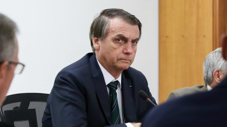 Medios brasileños no cubrirán más a Bolsonaro en su residencia por insultos y agresiones