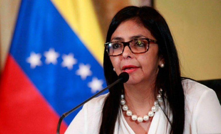 Delcy Rodríguez: La espada de Bolívar otra vez está empuñada contra gobiernos opresores