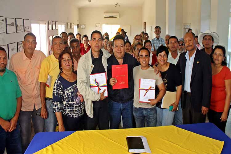 Alcalde Miguel Perozo entregó informe de Memoria y Cuenta 2018