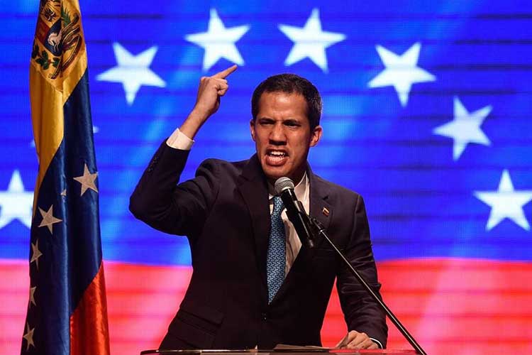 Guaidó: «La dictadura está derrotada, solo le queda la persecución»