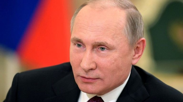 Vladímir Putin pone fin a los días no laborables en Rusia por la Covid-19