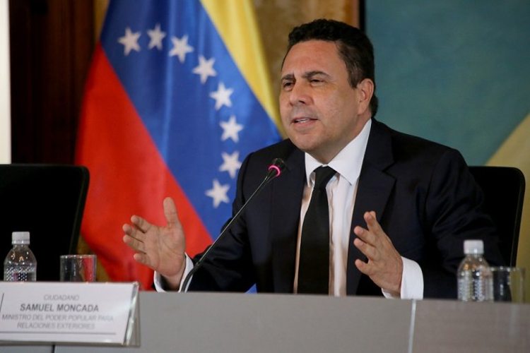 Samuel Moncada: La crisis se resuelve con la devolución del dinero que le han quitado a Venezuela