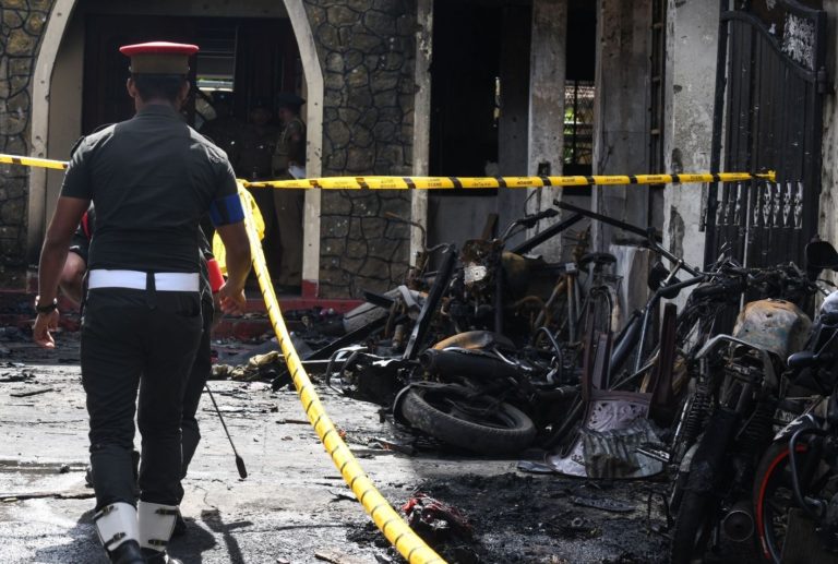 Varios atacantes suicidas se inmolaron en los atentados en serie en Sri Lanka