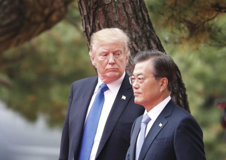 Moon se reunirá con Trump para tratar de reactivar el diálogo con Pionyang