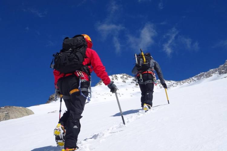 Tres de los mejores alpinistas del mundo, desaparecidos tras avalancha