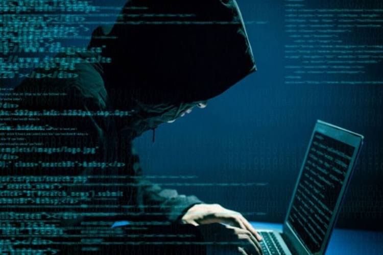 Hackers de cuentas bancarias cayeron presos en Los Taques