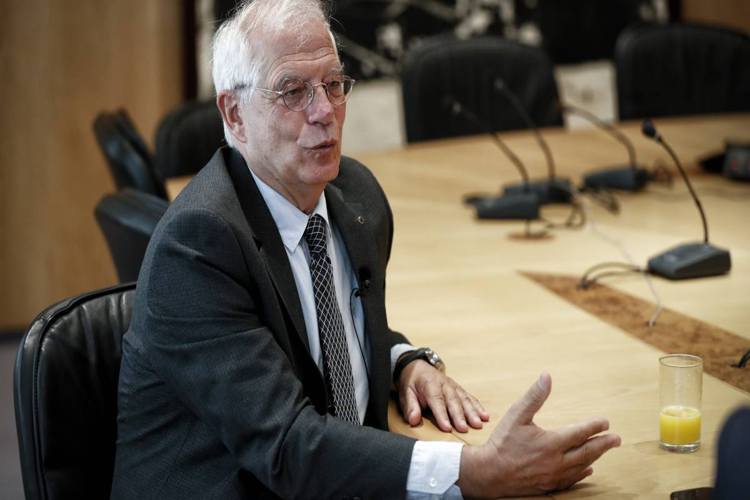Borrell: «Los talibanes han ganado, tenemos que tratar con ellos»