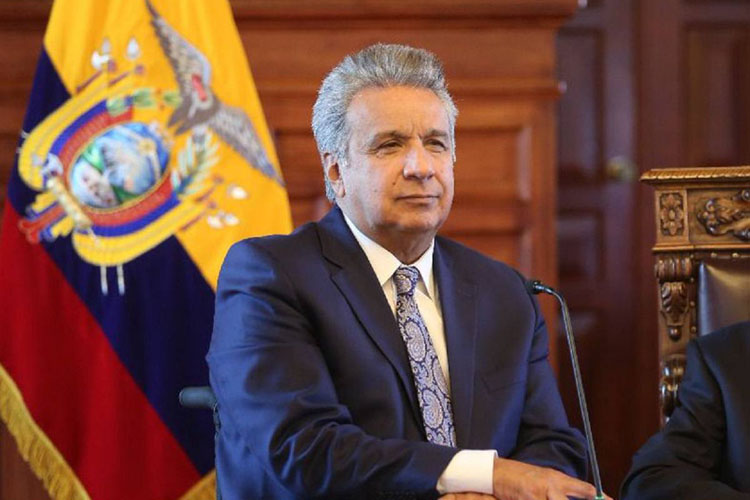 Presidente de Ecuador reitera su apoyo a Guaidó y pide evitar violencia