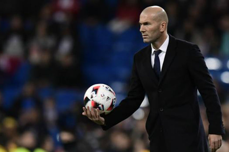 Zidane: «Noto el apoyo de mis jugadores»
