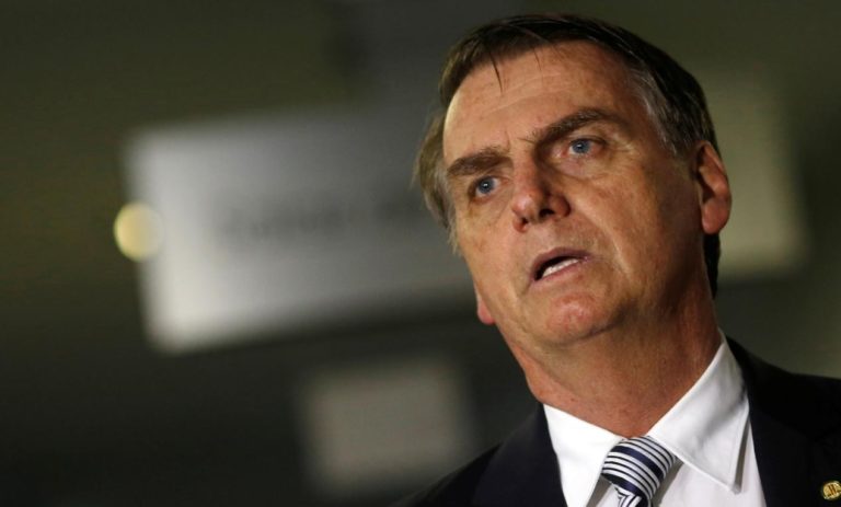 Bolsonaro advierte que no asistirá a la investidura de Fernández en Argentina