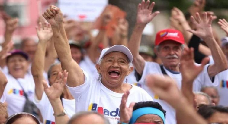 Maduro anuncia plan especial para recuperar  capacidad adquisitiva de jubilados y pensionados