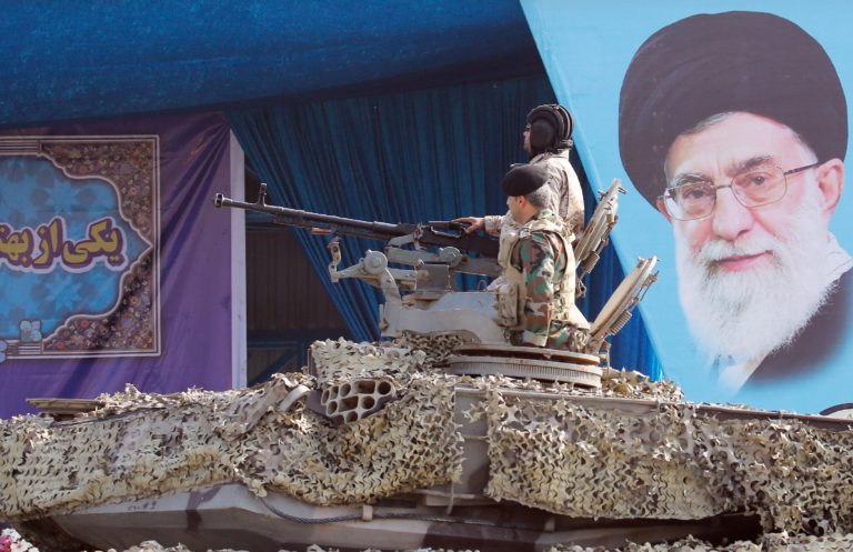 Irán está preparado para derrotar a EEUU e Israel, dijo ministro Hatamí