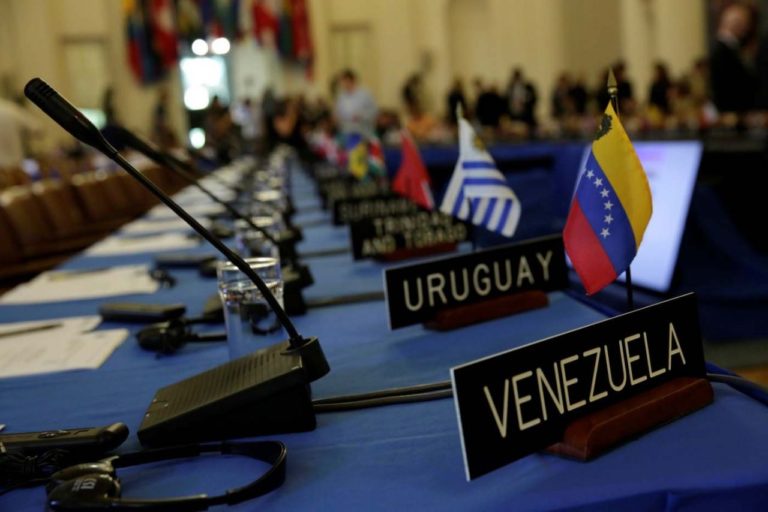 La OEA aplaza hasta el lunes su sesión extraordinaria sobre Venezuela