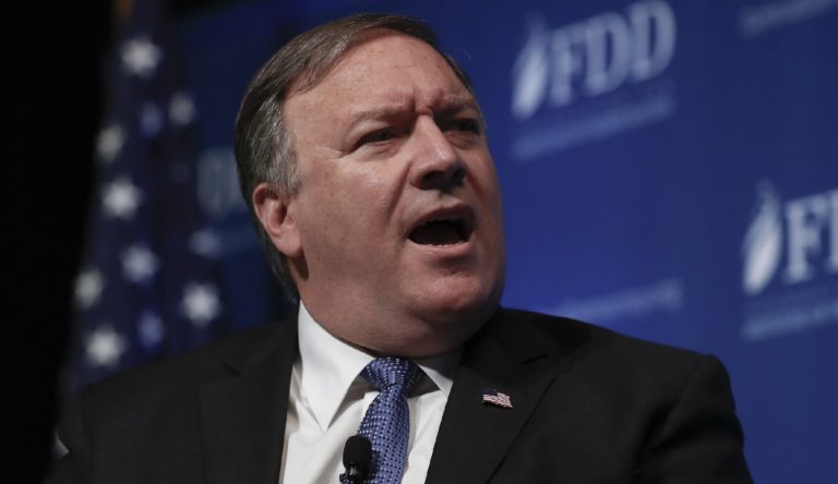 Pompeo amenaza a socios con restringir flujo de datos si no vetan a Huawei