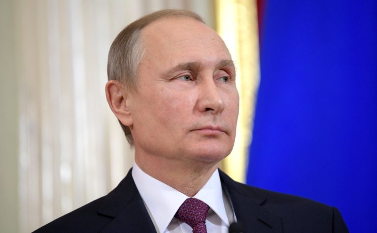 Putin llama al mundo a combatir el terrorismo en desfile de la victoria
