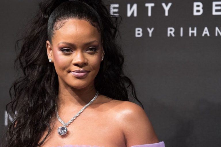 La capital de la moda se arrodilla ante Rihanna