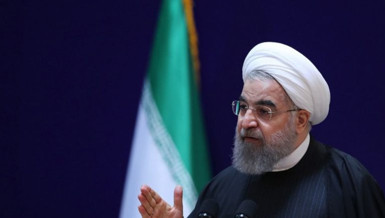 Irán suspende el cumplimiento de algunos de sus compromisos nucleares