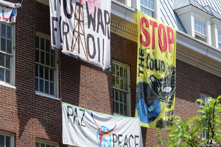 Cortan la luz en la embajada de Venezuela en EEUU para expulsar a activistas