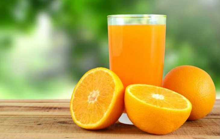 Jugo de naranja, más dañino y letal que un refresco